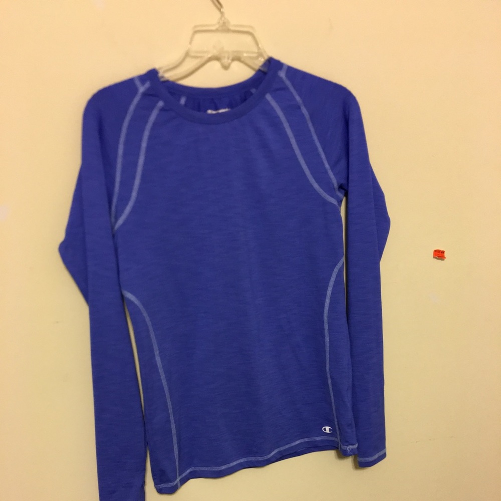 Champion running for women Sueter